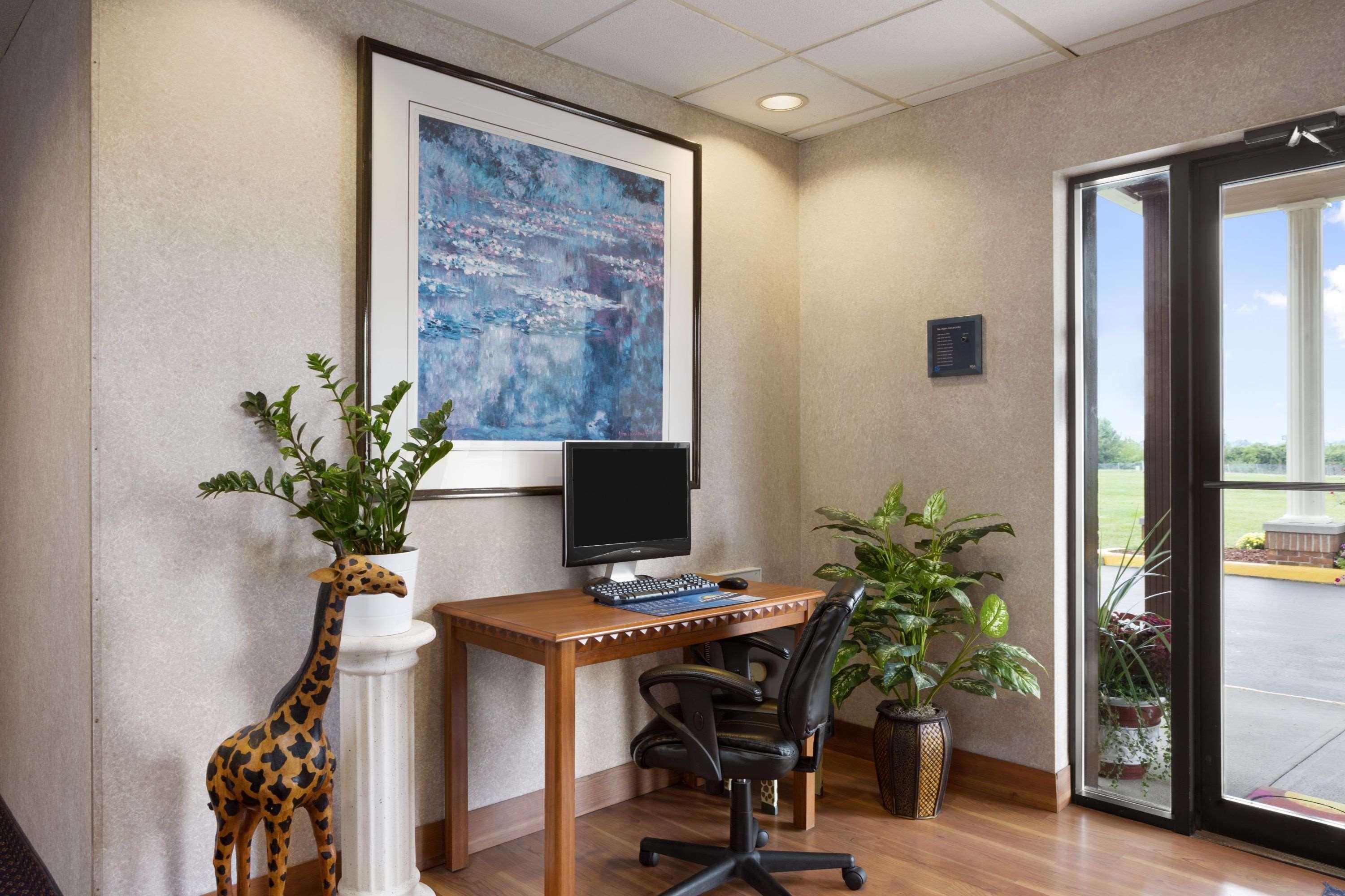 Days Inn By Wyndham Middletown Exteriör bild